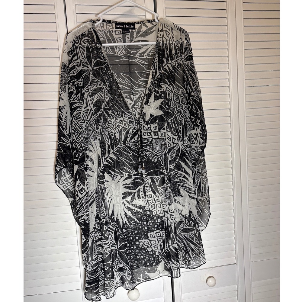 Swim & Smile Black White Tropical Tribal Kaftan Cover Up Beaded Tassel Large